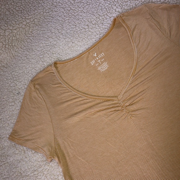 Short Sleeve Top - Picture 3 of 3